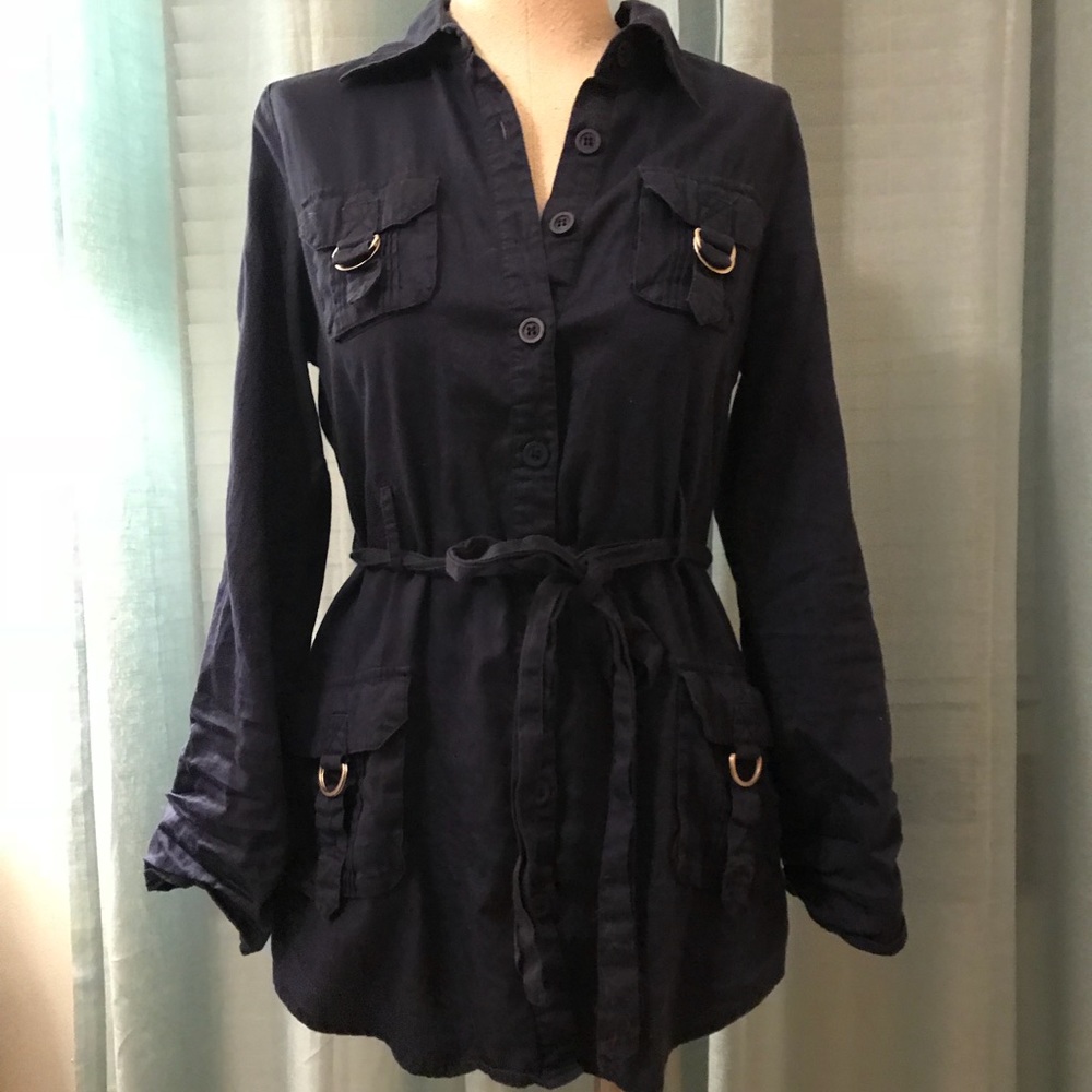 💣price drop💣 Forever 21 SZ S button down